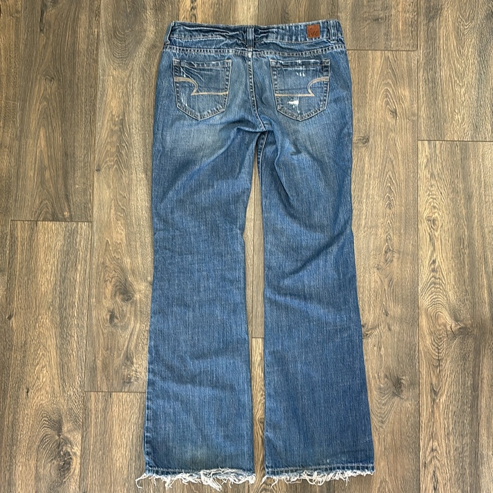 SOLD.American Eagle Low Rise Favorite Boyfriend Jean - Picture 2 of 10